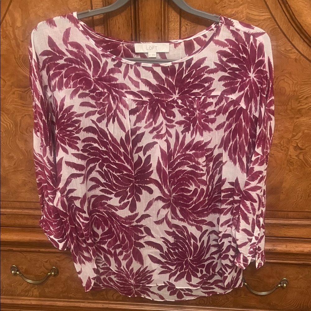 LOFT Women's Magenta Leaf Print Blouse